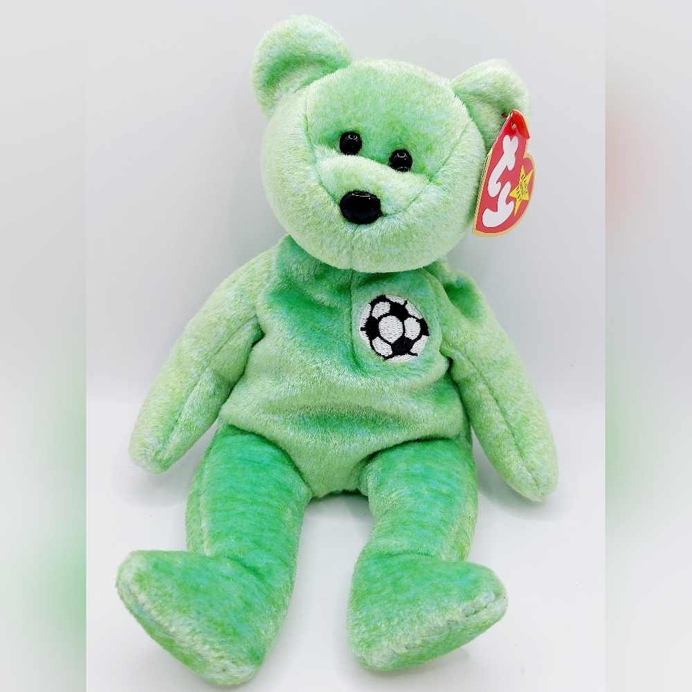 Vtg Retired Ty Beanie Baby Kicks the Soccer Bear Plush Toy‎